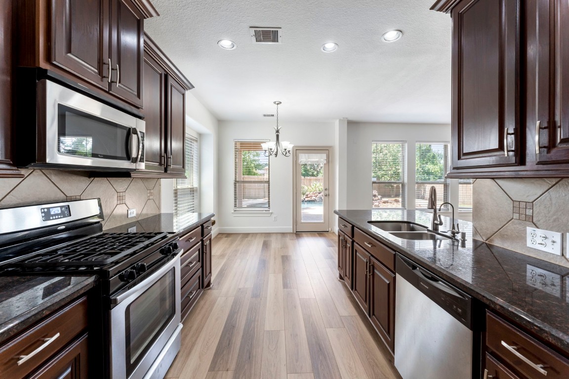 87 Sagamore Ridge Place Spring, TX 77389 - Photo 13 of 31