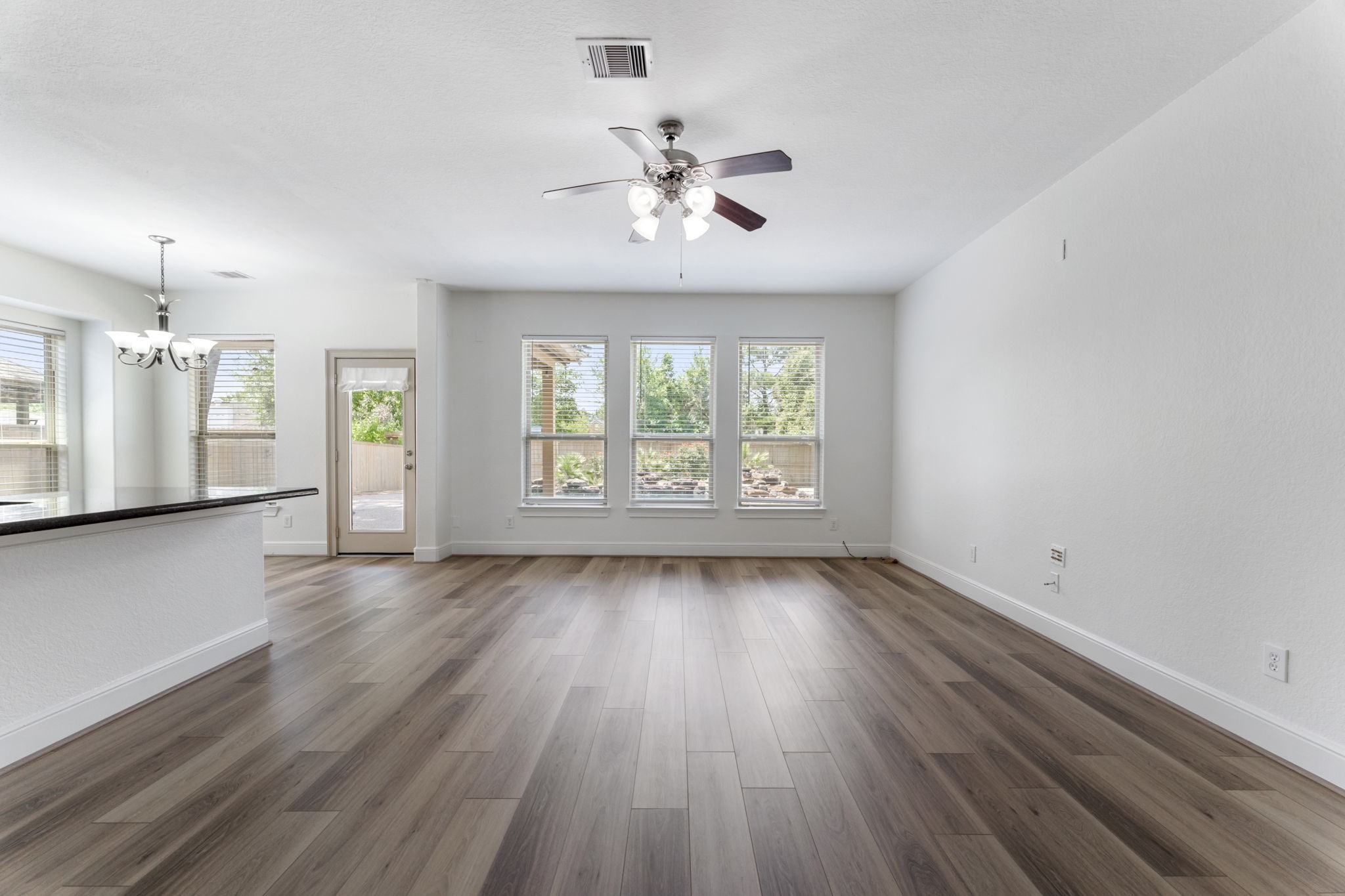 87 Sagamore Ridge Place Spring, TX 77389 - Photo 10 of 31