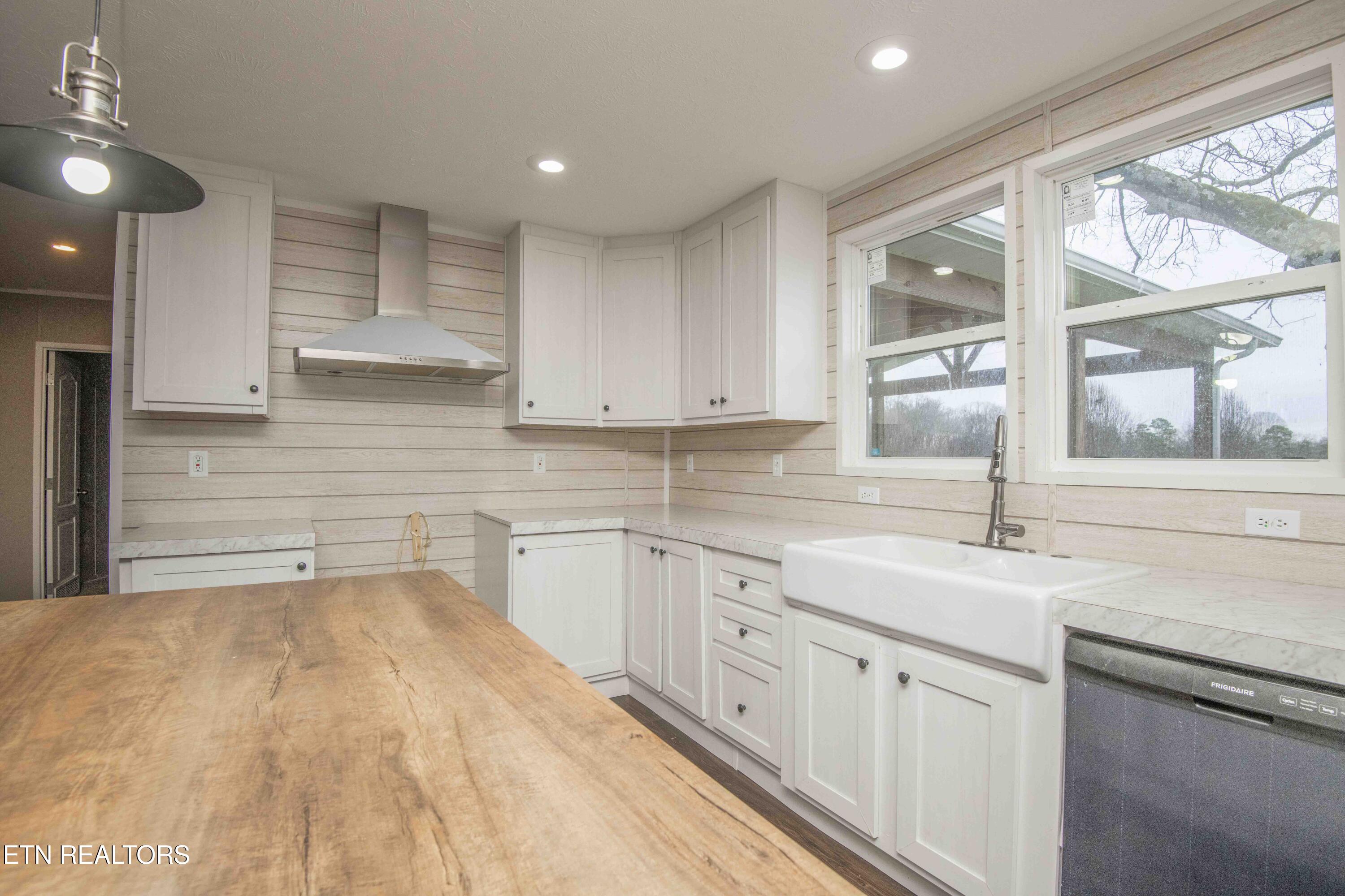 701 Watson Road Loudon, TN 37774 - Photo 10 of 33 kitchen_1