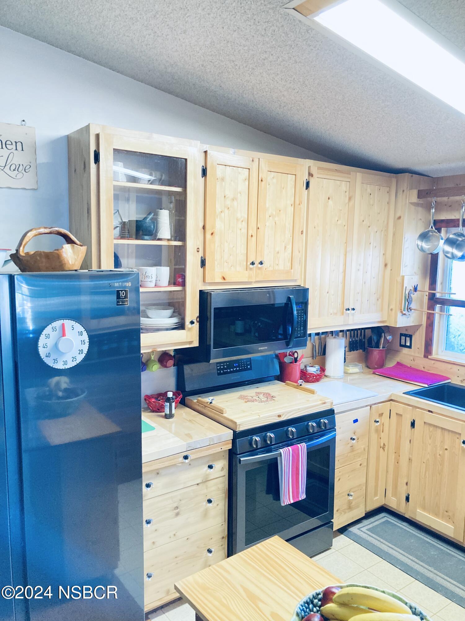 958 South Ridge View Drive Santa Maria, CA 93455 - Photo 9 of 67 IMG_9817