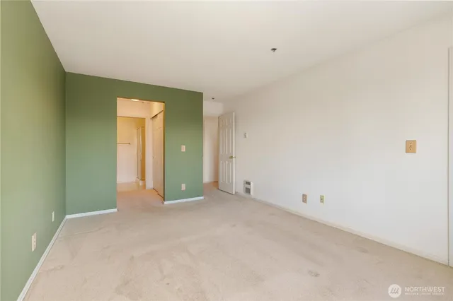 $265,000 | 1910 West Casino Road, Unit 124, Everett, WA 98204