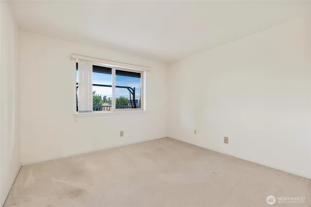 $265,000 | 1910 West Casino Road, Unit 124, Everett, WA 98204