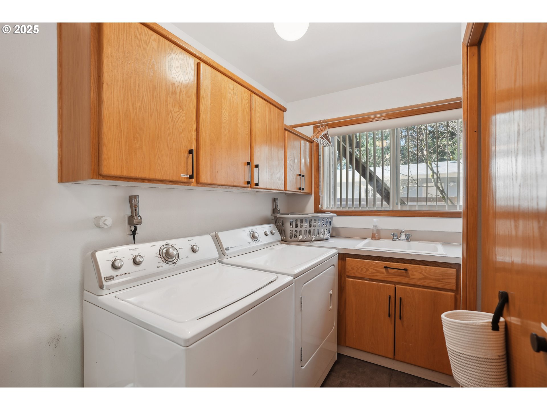 65225 East Sandy River Lane Rhododendron, OR 97049 - Photo 35 of 48 Laundry
