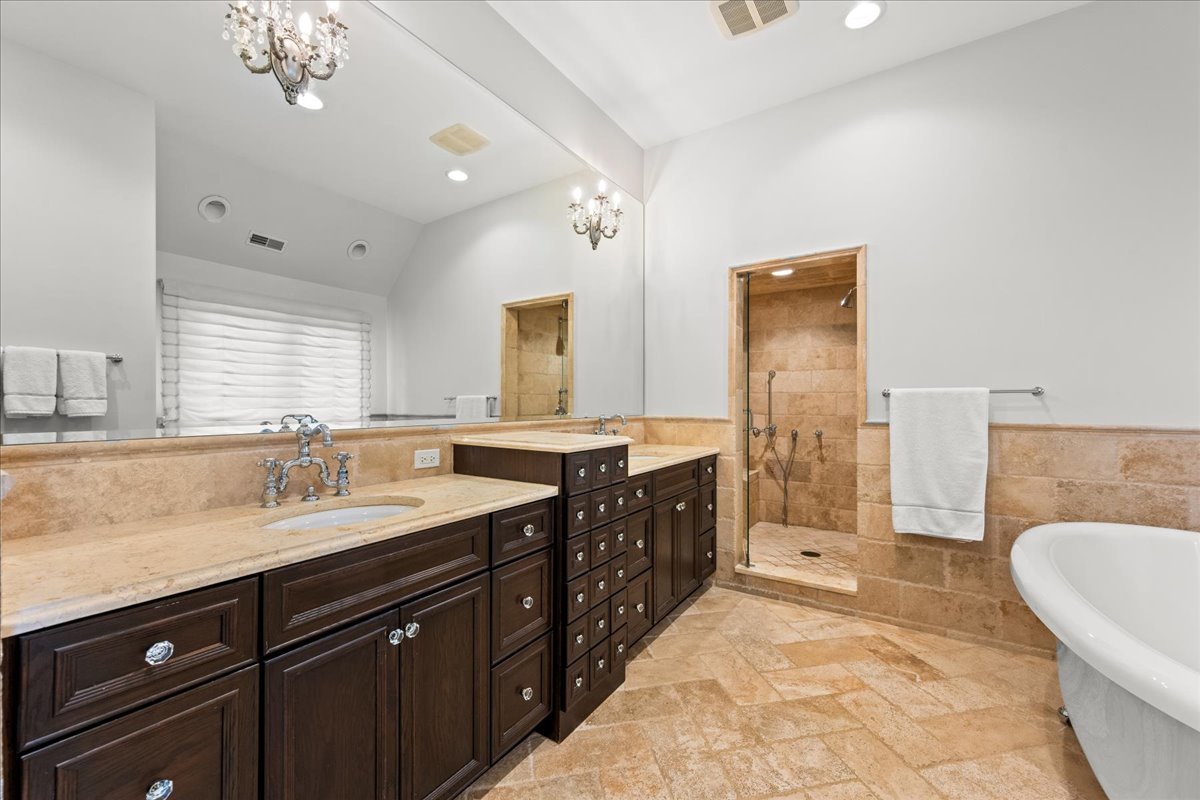 1154 Kenton Road Deerfield, IL 60015 - Photo 16 of 31 Gallery Image 16