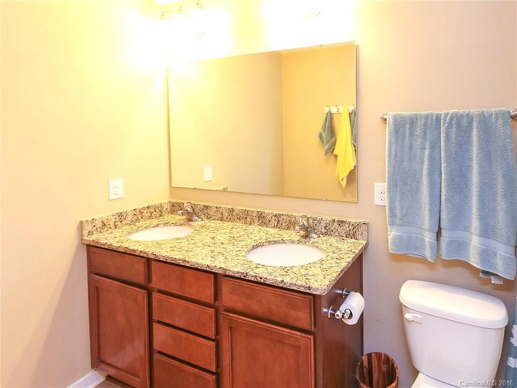 2720 Bramble Ridge Court Charlotte, NC 28215 - Photo 14 of 22