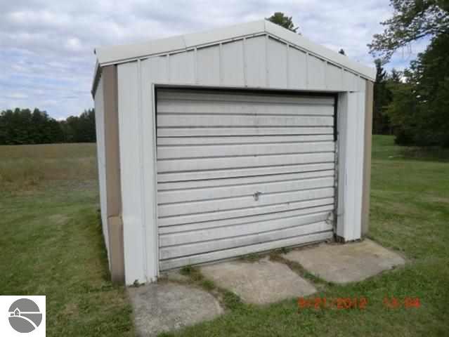 7231 Sparling Road Kingsley, MI 49649 - Photo 8 of 25 1740226-7.JPG