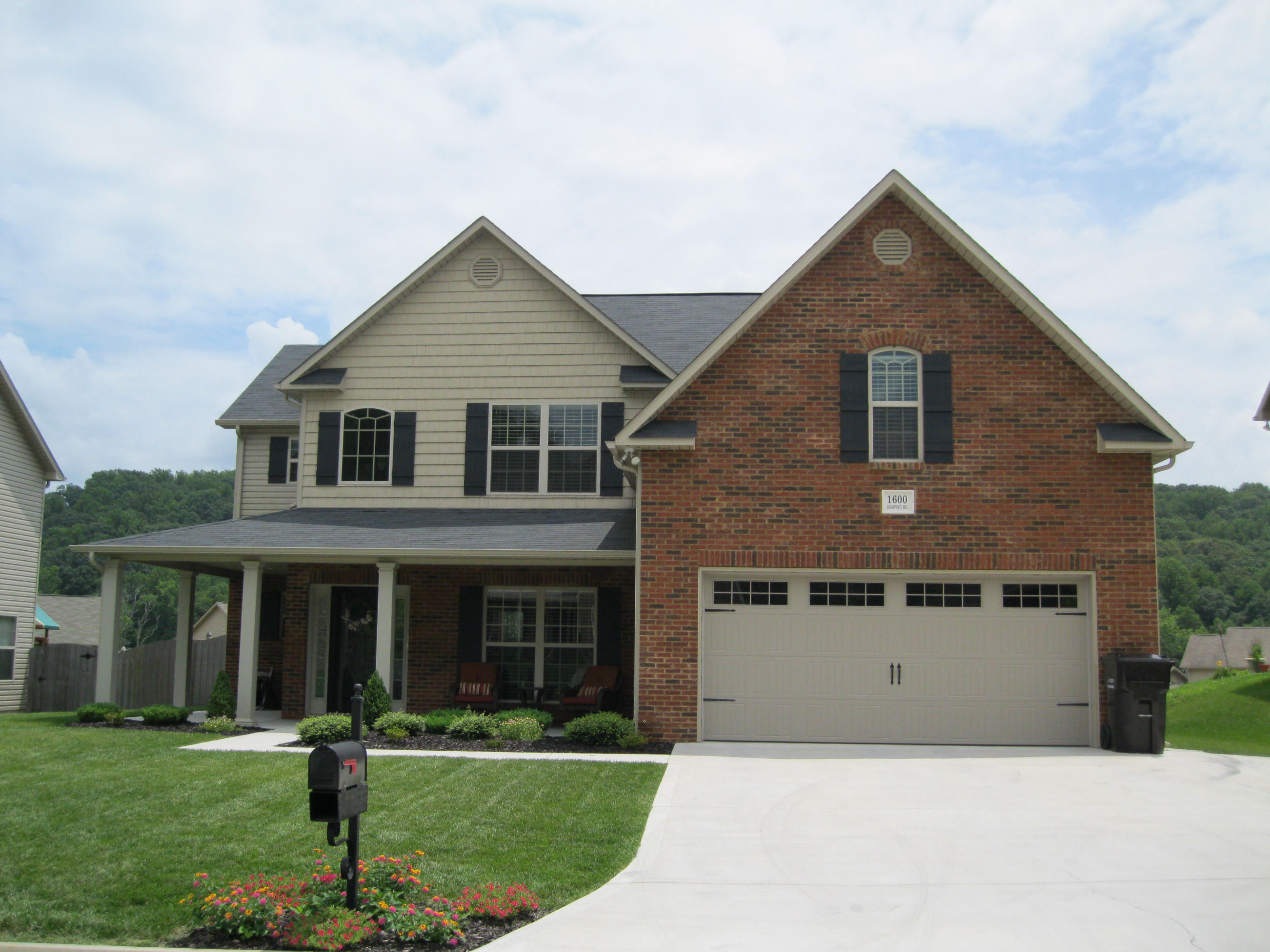 1600 Dempsey Road Knoxville, TN 37932 - Photo 1 of 21 front