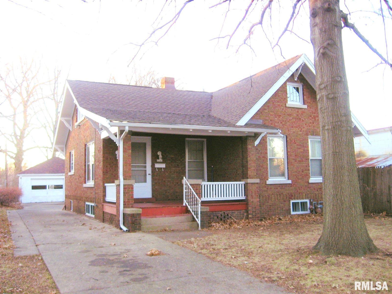 1143 North 1st Street Springfield, IL 62702 - Photo 1 of 20