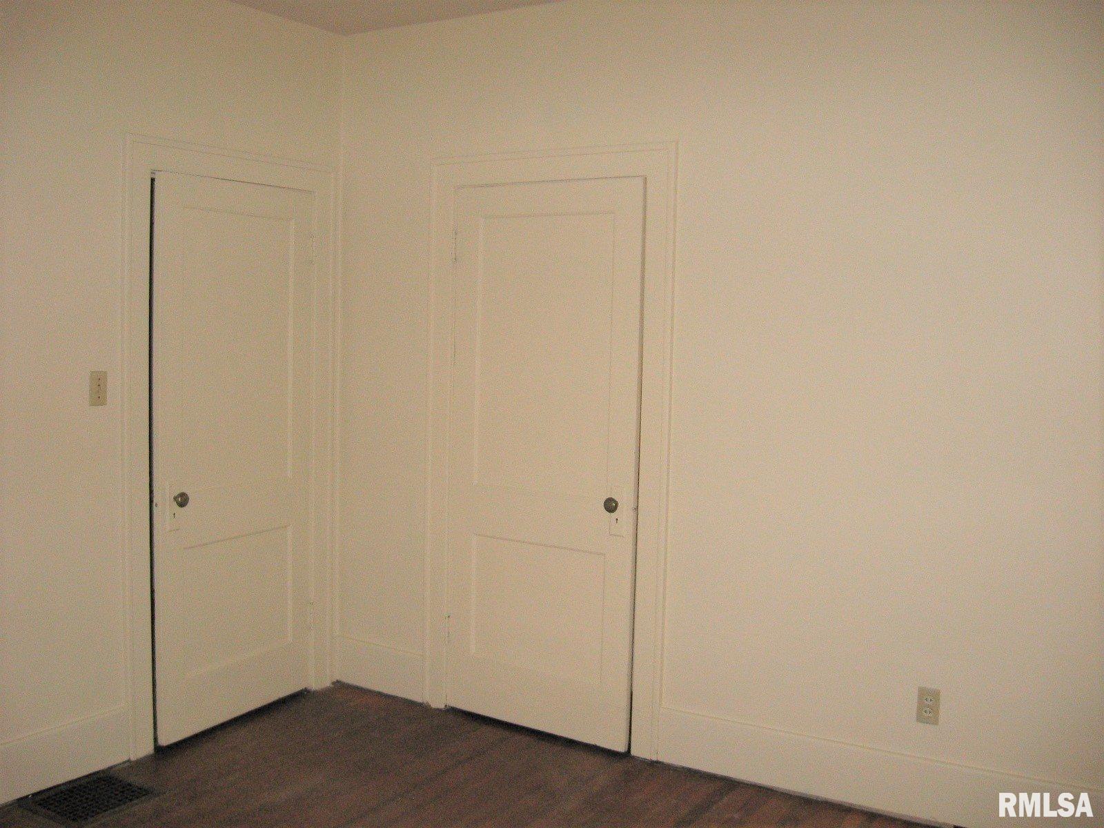 1143 North 1st Street Springfield, IL 62702 - Photo 10 of 20