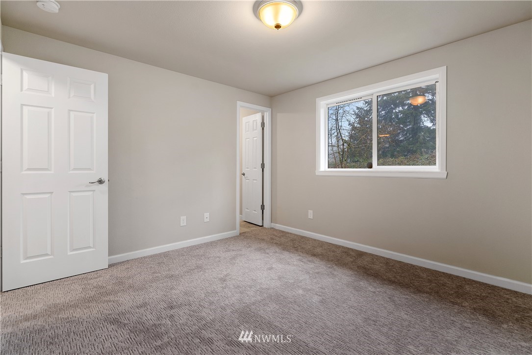 17037 Sargent Road Southwest Rochester, WA 98579 - Photo 11 of 19