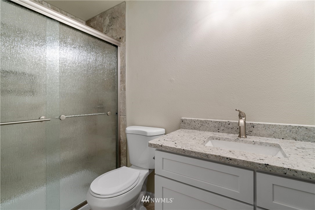 17037 Sargent Road Southwest Rochester, WA 98579 - Photo 8 of 19