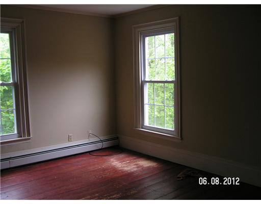 24 Main Street Thomaston, ME 04861 - Photo 8 of 13 Bedroom. 2nd floor bedroom