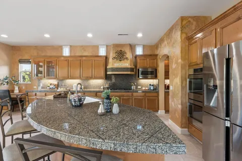 $1,895,000 | 7466 Dunbar Court, Gilroy, CA 95020
