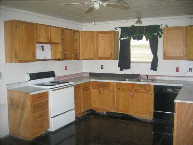 1085 Main Street Whitwell, TN 37397 - Photo 4 of 6 Additional Photo