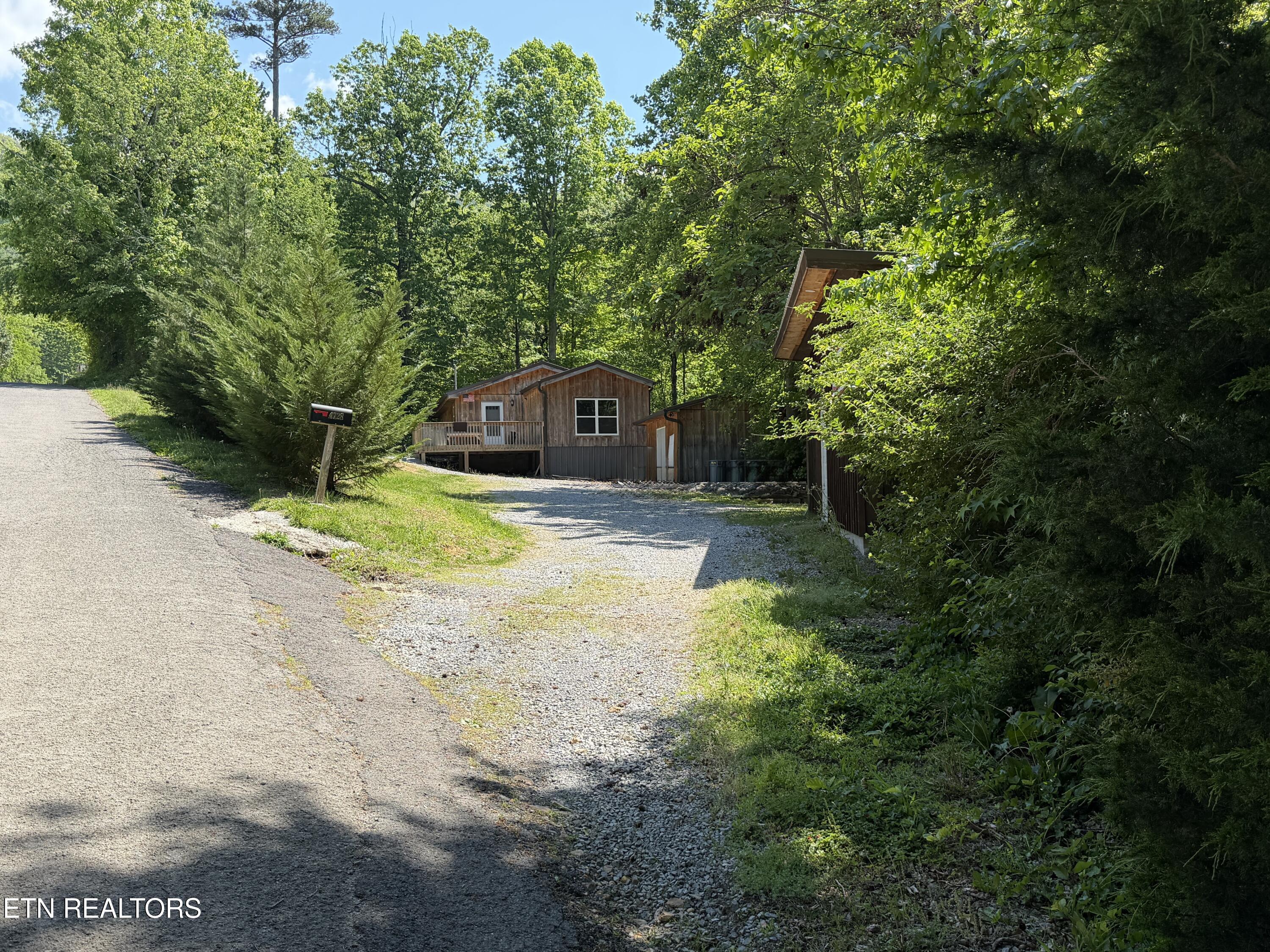 4728 Fred Jennings Road Walland, TN 37886 - Photo 2 of 15 1 IMG_2799