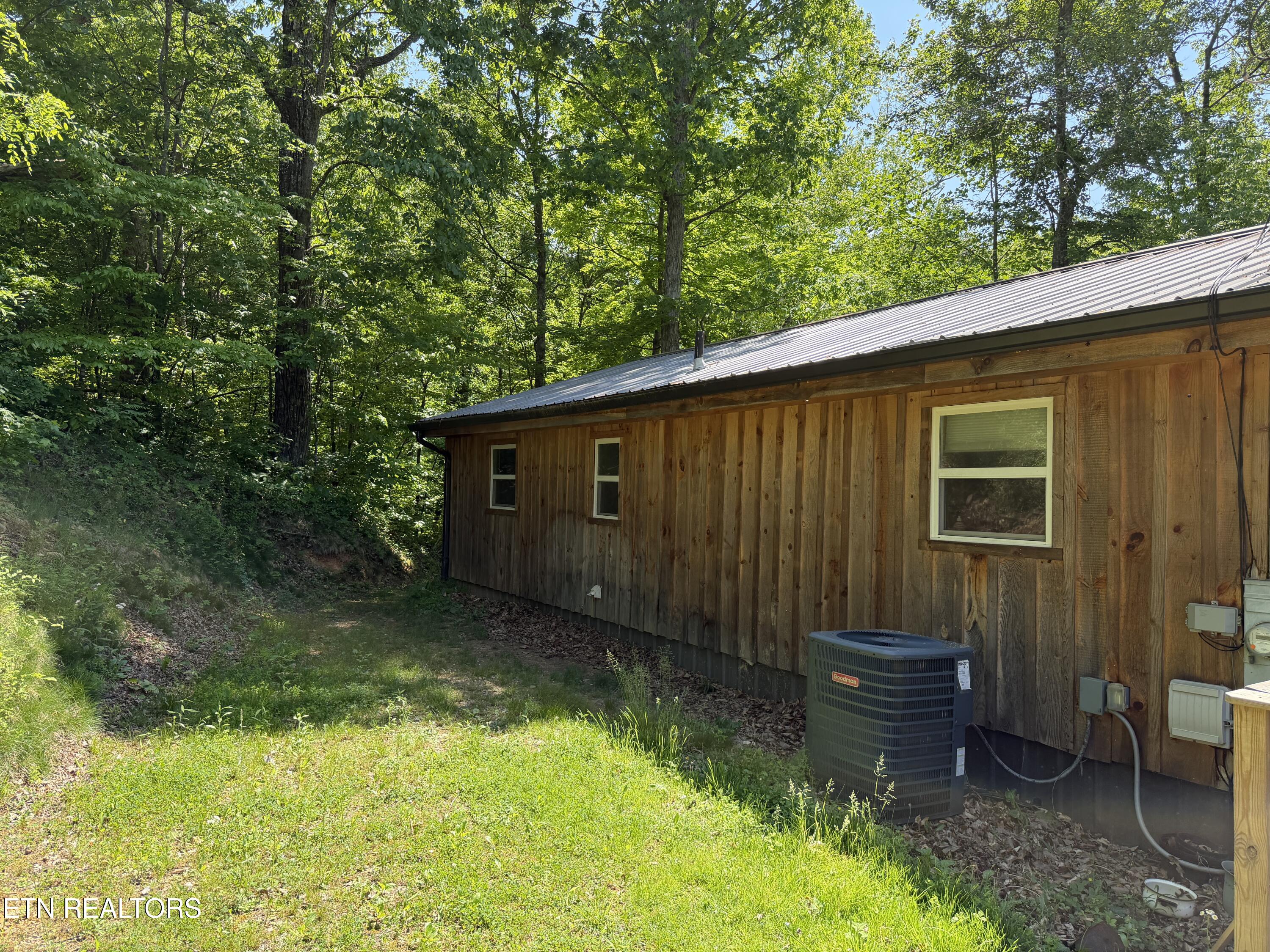 4728 Fred Jennings Road Walland, TN 37886 - Photo 4 of 15 IMG_2811