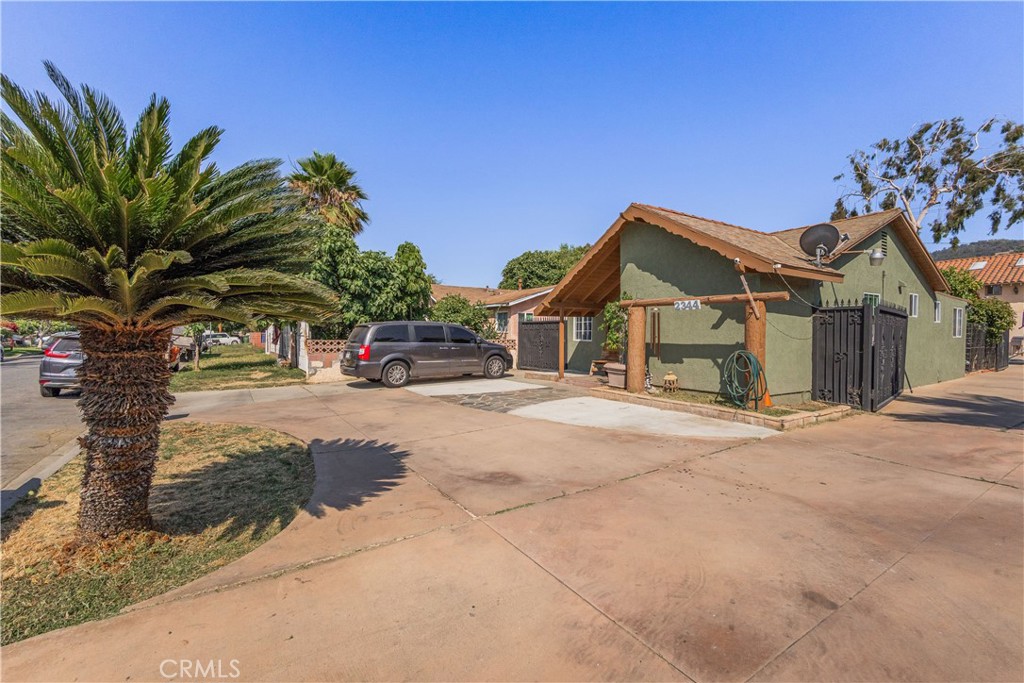2344 Kaydel Road Whittier, CA 90601 - Photo 3 of 42