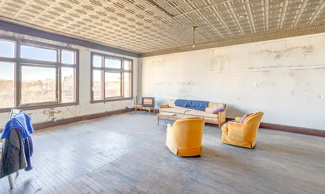 a big room with an empty space