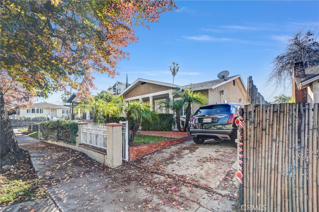4816 Stratford Road Los Angeles, CA 90042 - Photo 4 of 20 a view of a house with a yard and sitting area