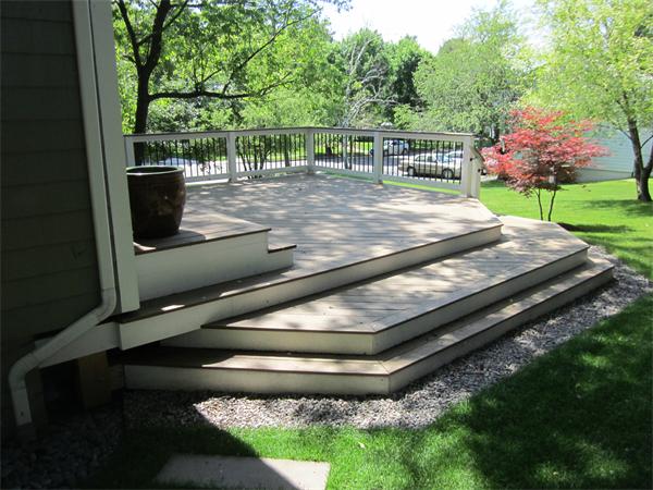 40 Grace Road Newton, MA 02459 - Photo 4 of 24 a view of a backyard with sitting area