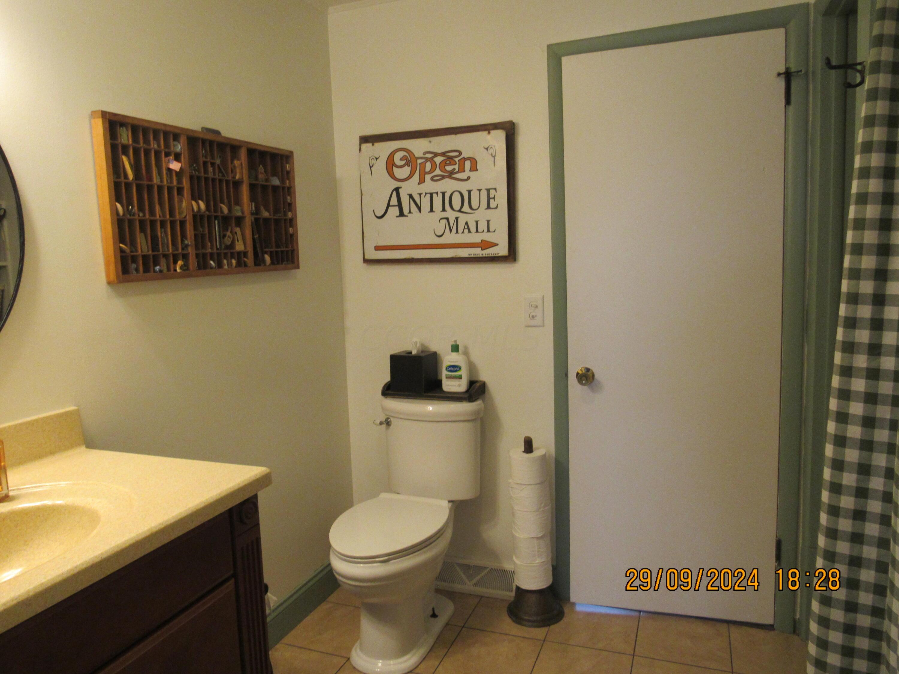 887 Dunkle Road Circleville, OH 43113 - Photo 6 of 20 IMG_1184 - Copy