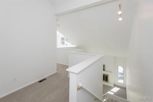 $240,000 | 1010 Thoreau Court, Unit 301, Creve Coeur, MO 63146