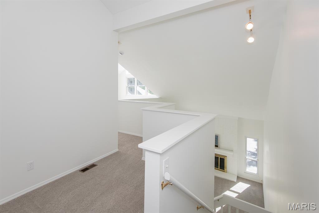 1010 Thoreau Court, Unit 301 Creve Coeur, MO 63146 - Photo 25 of 37