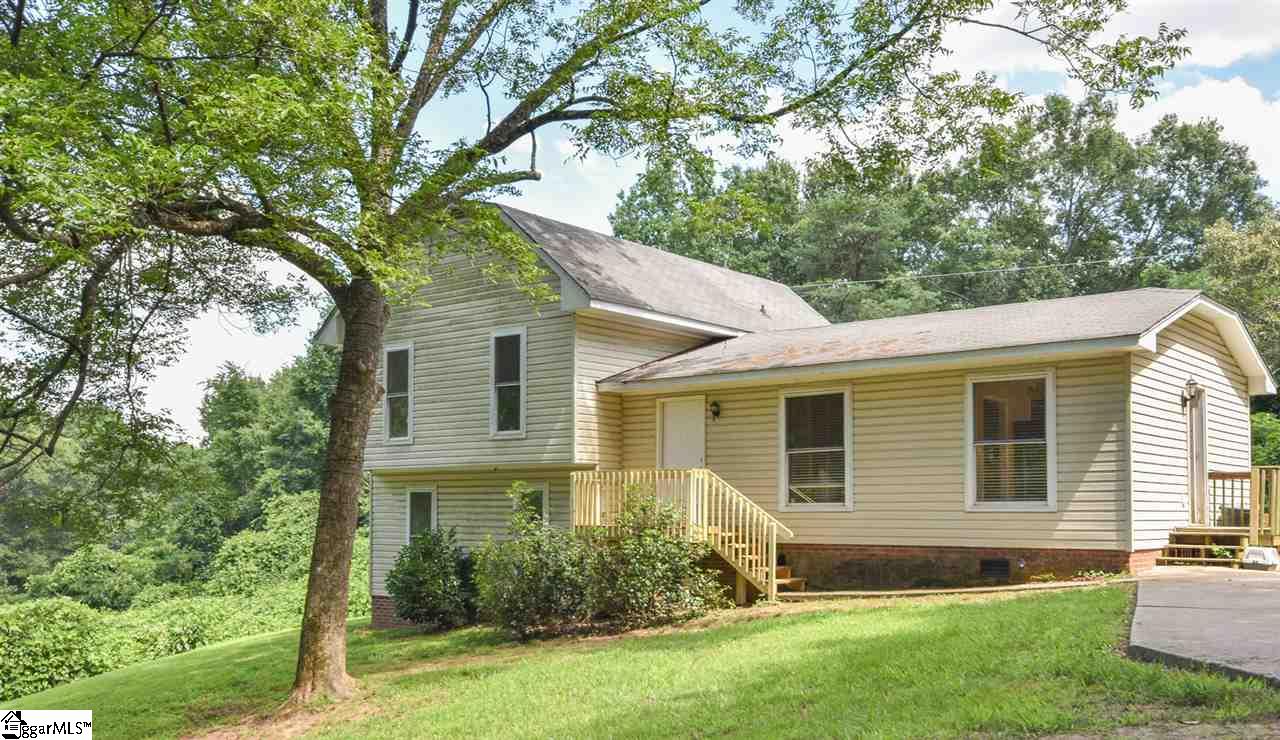 155 Lincoln Road Taylors, SC 29687 - Photo 1 of 22 Gallery Image 1