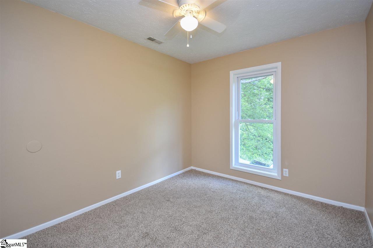 155 Lincoln Road Taylors, SC 29687 - Photo 11 of 22 Gallery Image 11