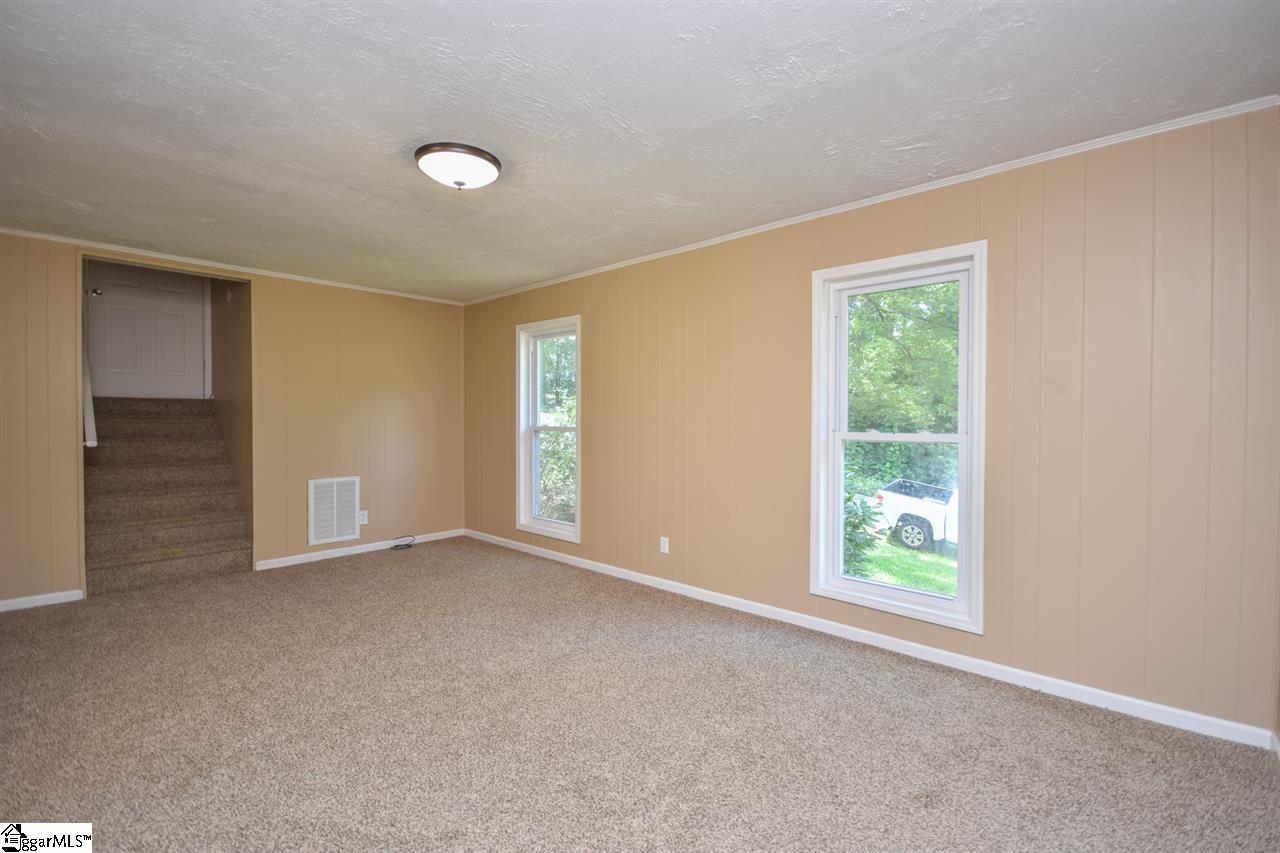 155 Lincoln Road Taylors, SC 29687 - Photo 14 of 22 Gallery Image 14
