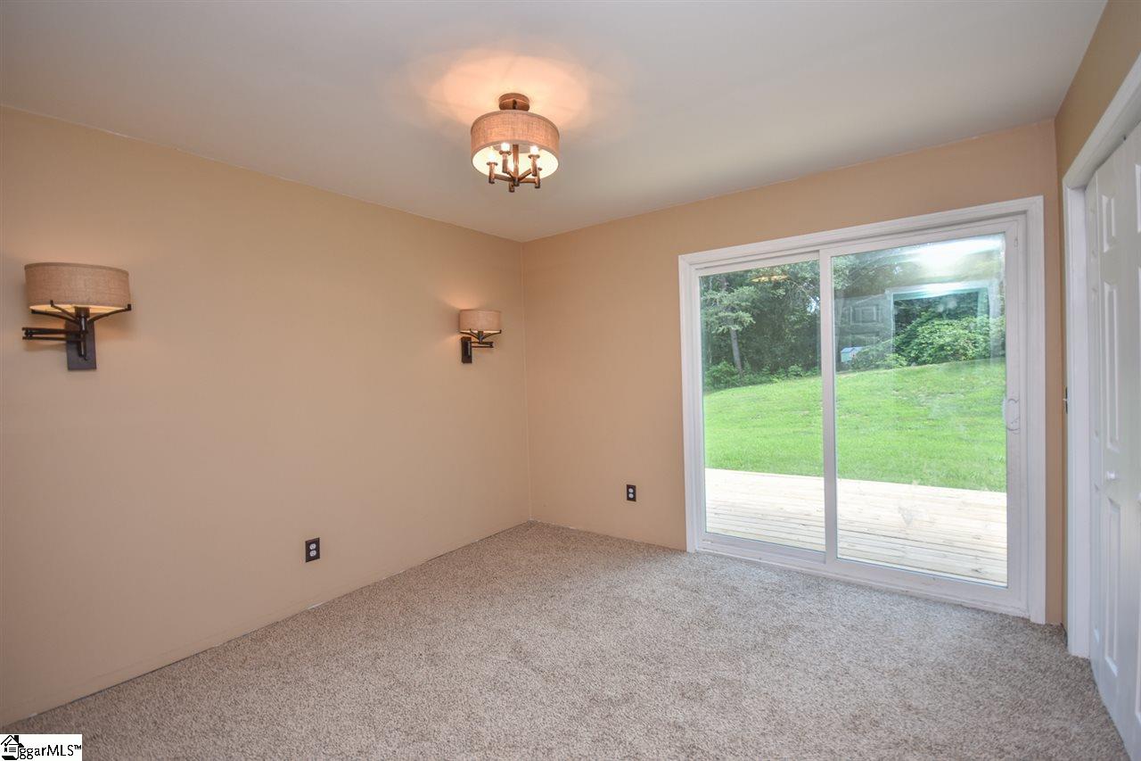 155 Lincoln Road Taylors, SC 29687 - Photo 15 of 22 Gallery Image 15