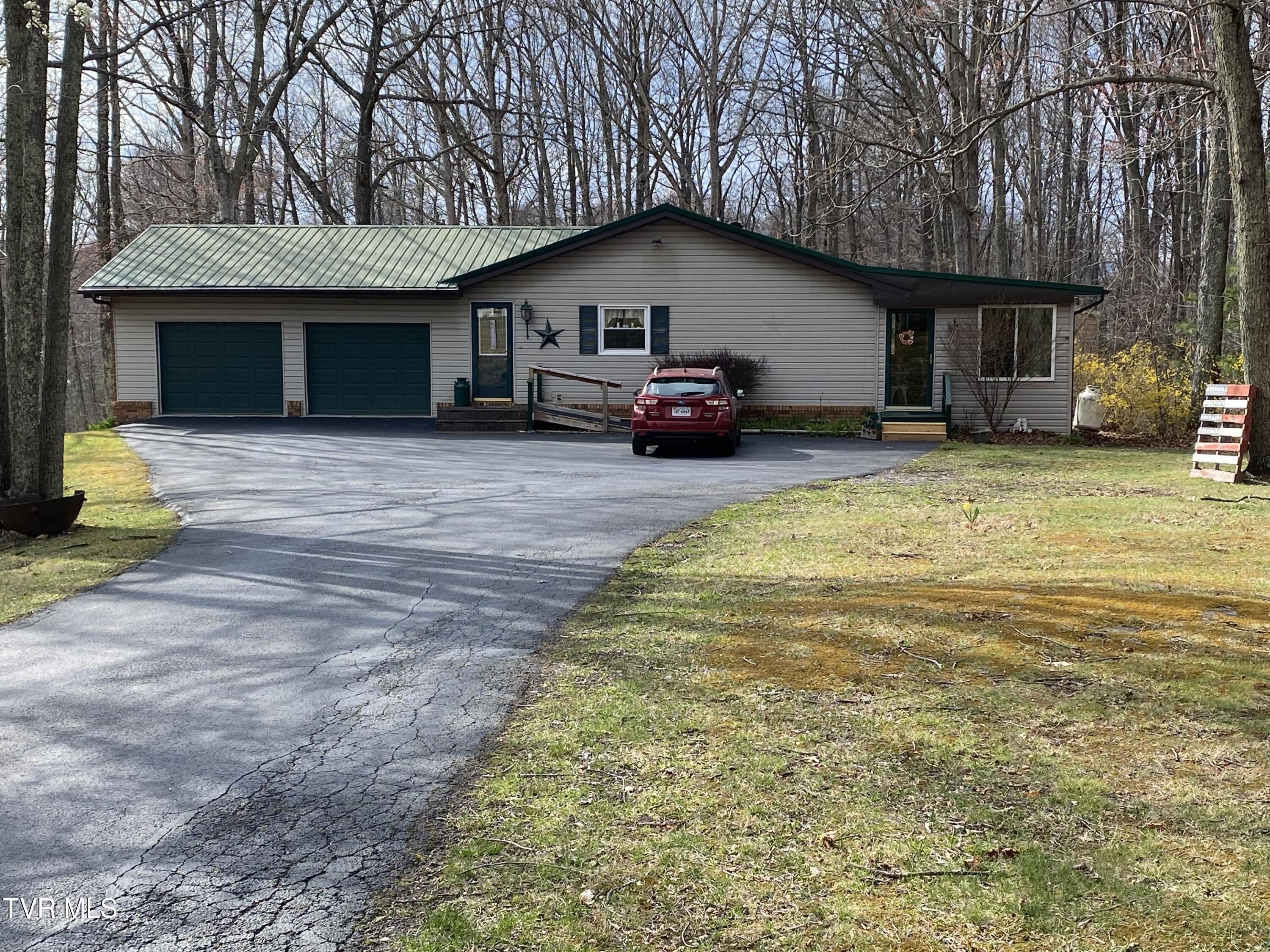 7113 Appletree Road Wise, VA 24293 - Photo 51 of 84 IMG_4085