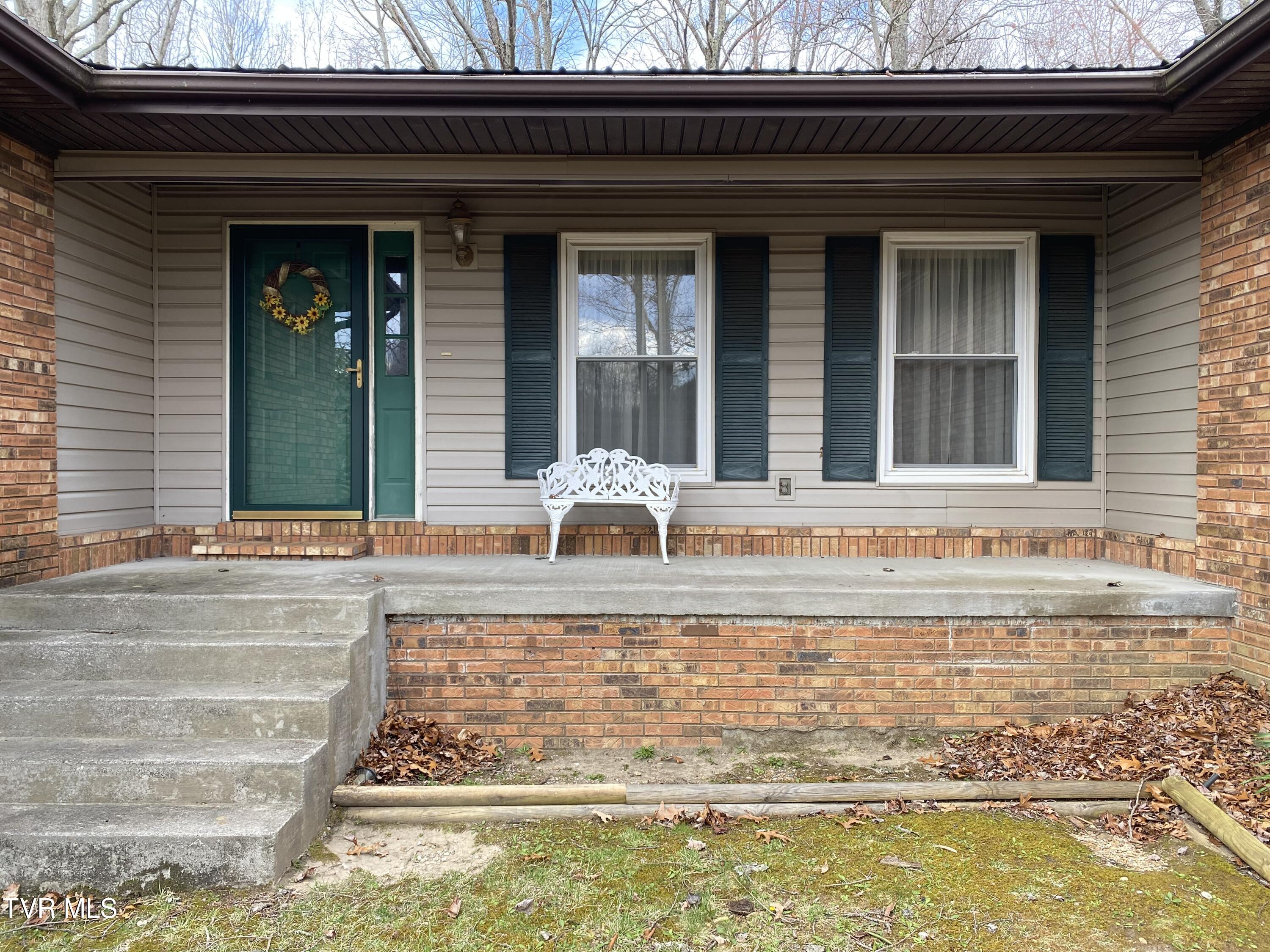 7113 Appletree Road Wise, VA 24293 - Photo 6 of 84 IMG_4093