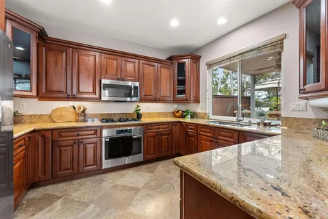 $1,325,000 | 1546 Black Walnut Drive, San Marcos, CA 92078
