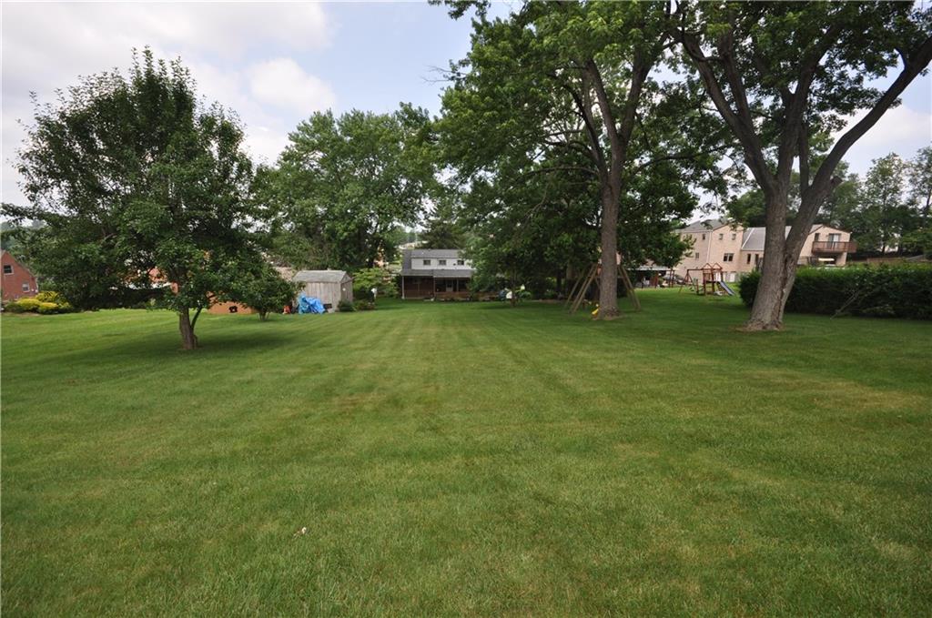 5243 McAnulty Road Pittsburgh, PA 15236 - Photo 4 of 17 Gallery Image 4