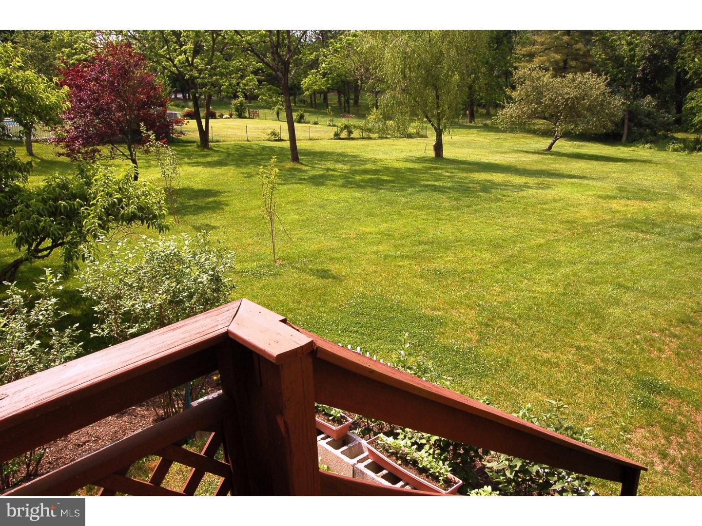77 Woodhill Road Newtown, PA 18940 - Photo 17 of 23 Back Yard