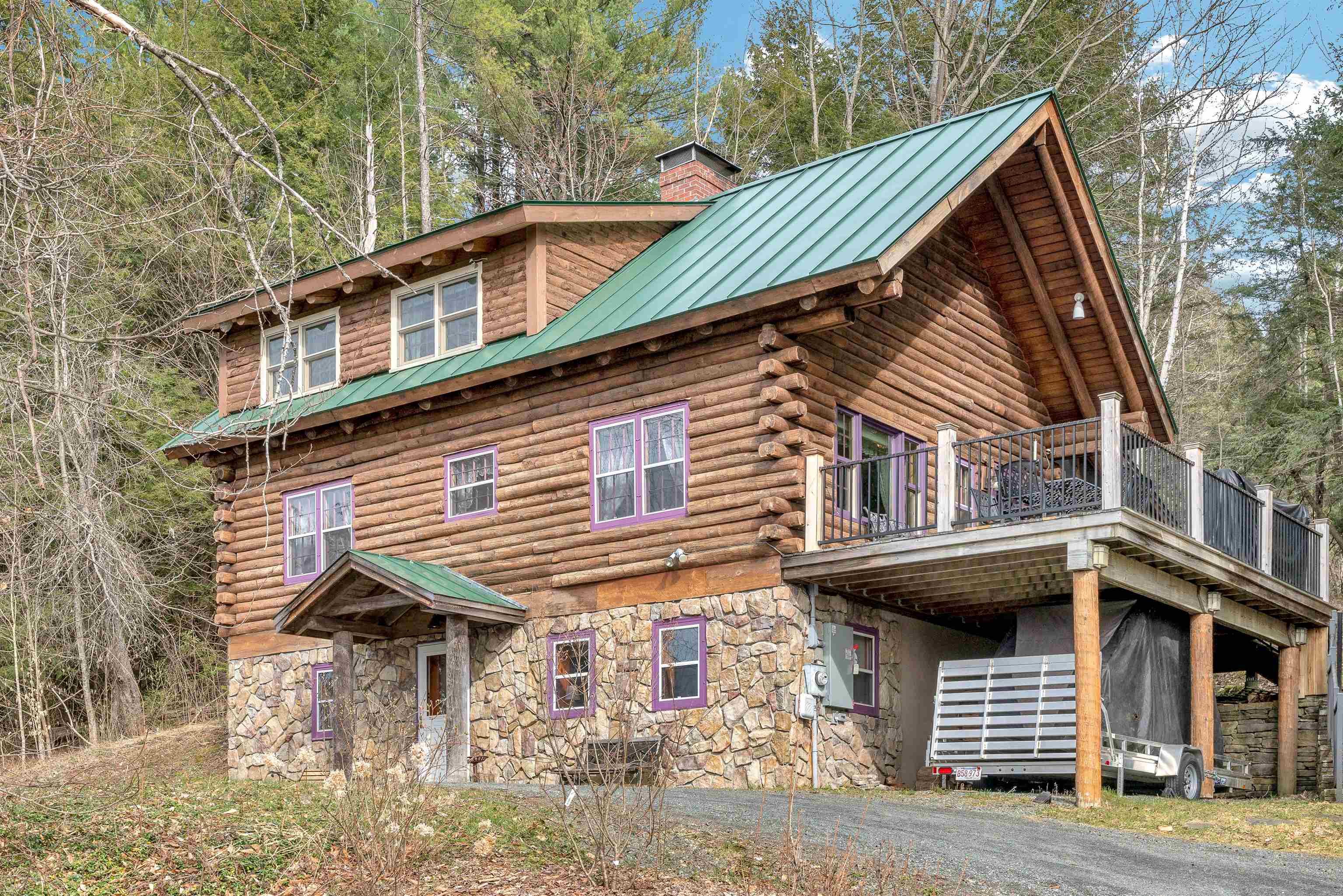 211 Wood Road Hartford, VT 05059 - Photo 4 of 56