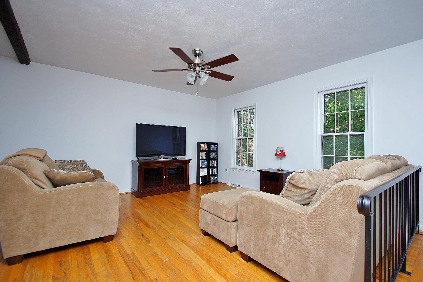 91 Ridgeview Circle Roanoke, VA 24019 - Photo 5 of 29 dsc02343