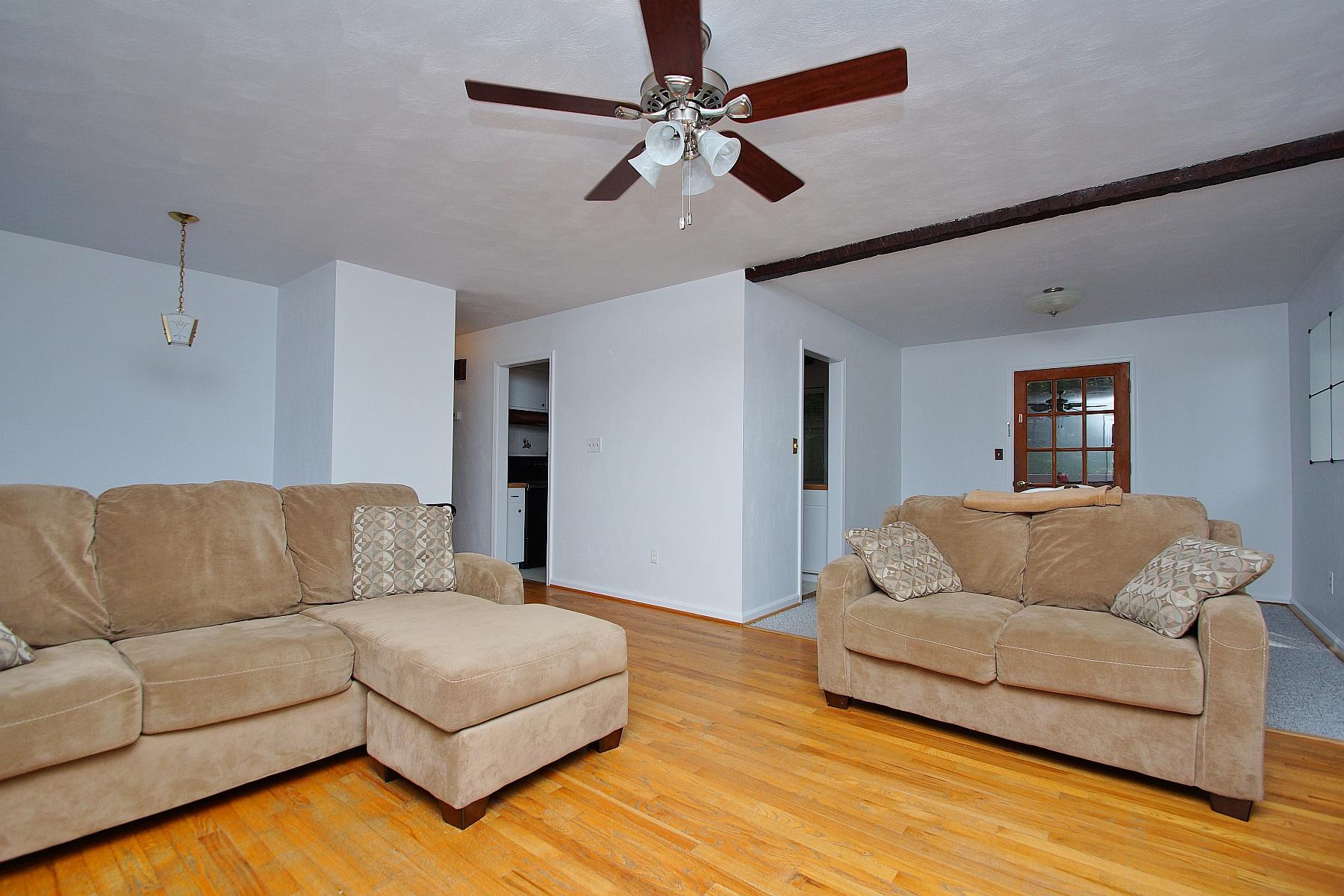 91 Ridgeview Circle Roanoke, VA 24019 - Photo 7 of 29 dsc02348