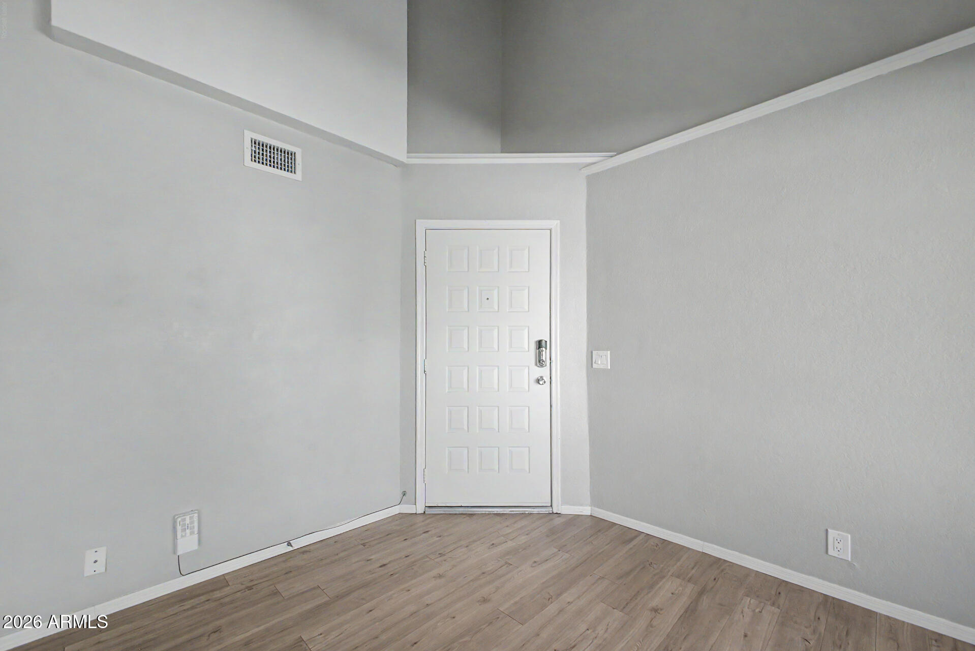 18217 North 16th Way Phoenix, AZ 85022 - Photo 5 of 24 05 - 16th