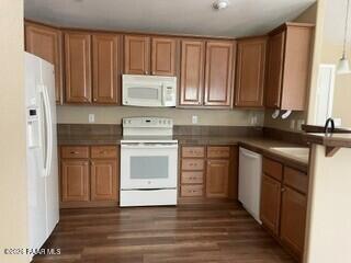 11250 East State Rte 69, Unit 2145 Prescott Valley, AZ 86314 - Photo 4 of 13 #2145 Kitchen & White Applinances1