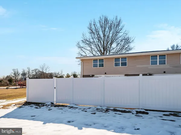 $2,600 | 2050 Nike Drive, Unit 7, Waldorf, MD 20601