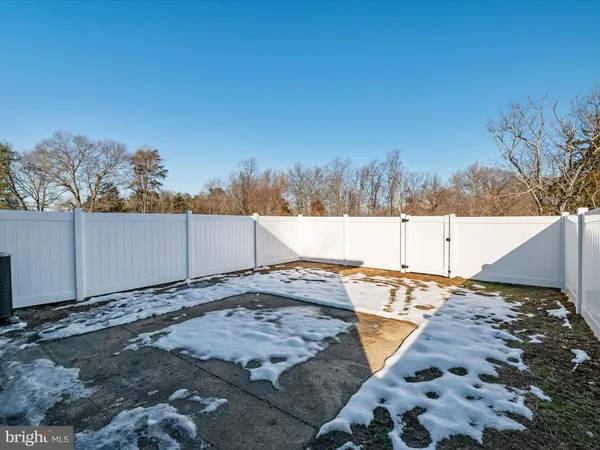 $2,600 | 2050 Nike Drive, Unit 7, Waldorf, MD 20601