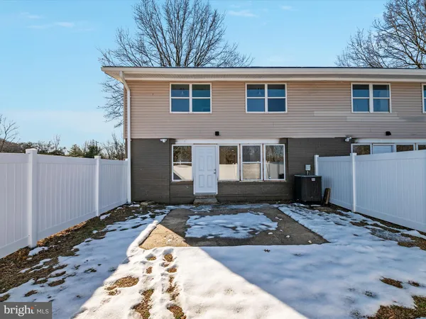$2,600 | 2050 Nike Drive, Unit 7, Waldorf, MD 20601