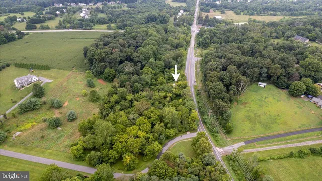 a view of a golf course with green space