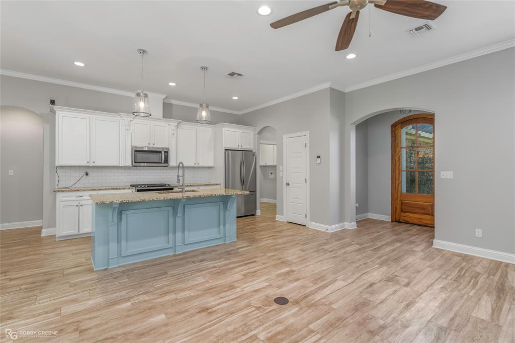 352 Wood Springs Haughton, LA 71037 - Photo 2 of 29