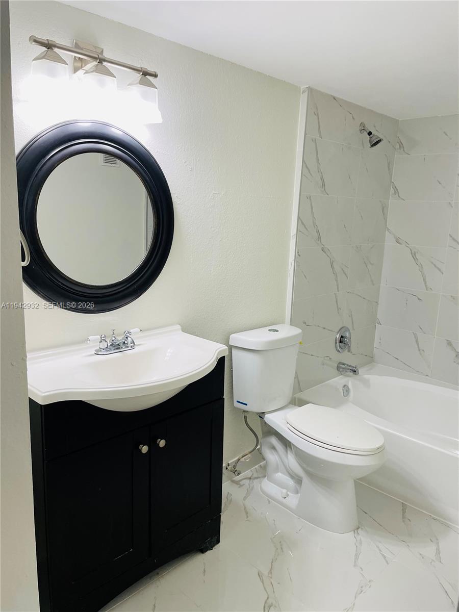 15551 Southwest 104th Terrace, Unit 826 Miami, FL 33196 - Photo 11 of 16