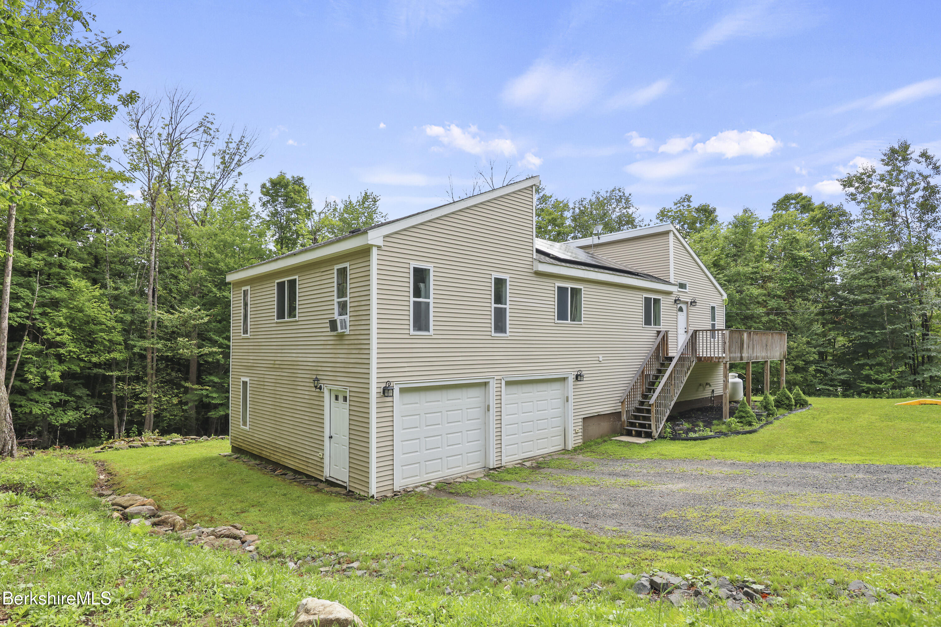 674 Benton Hill Road Becket, MA 01223 - Photo 4 of 61 15 Exterior Front