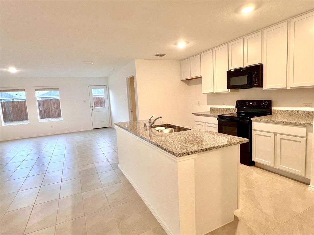 326 Ashbrook Way Princeton, TX 75407 - Photo 3 of 16