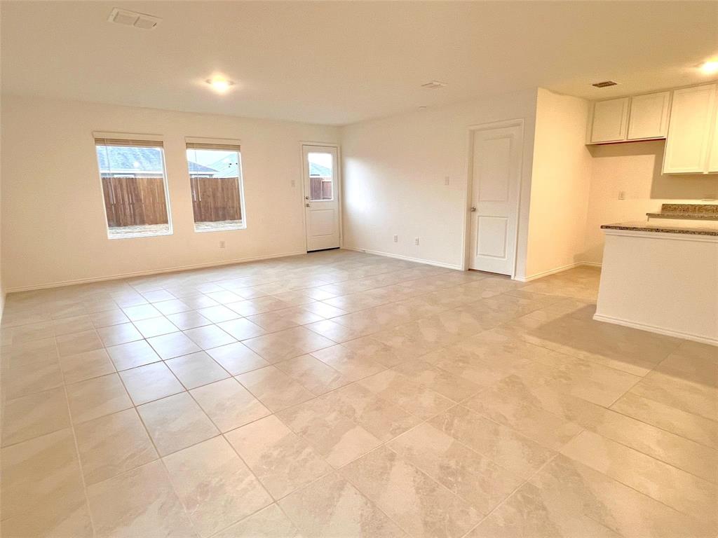 326 Ashbrook Way Princeton, TX 75407 - Photo 6 of 16